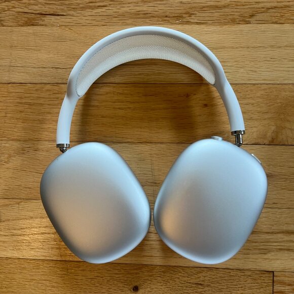 Airpod Max - Picture 2 of 3